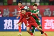 九游娱乐-武磊破门再现神勇，上海上港领跑积分榜
