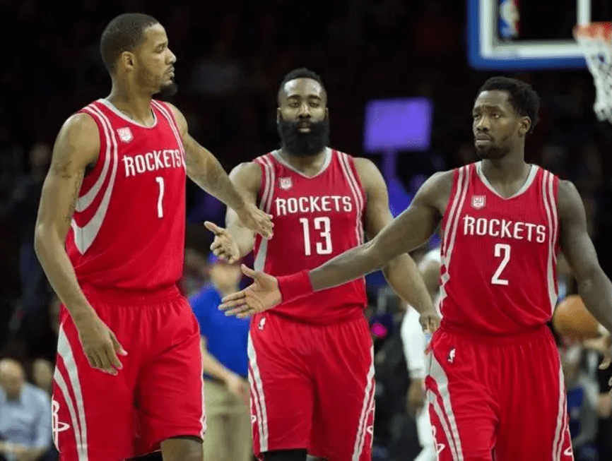 NBA季后赛激战白热化，勇士不敌火箭遭遇两连败